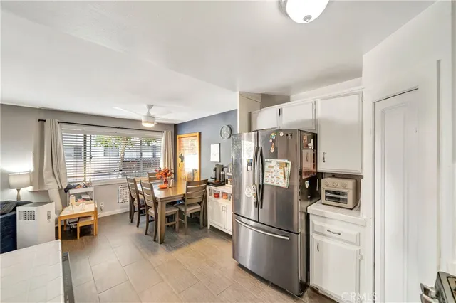 $409,000 | 18601 Collins Street, Unit D17, Tarzana, CA 91356