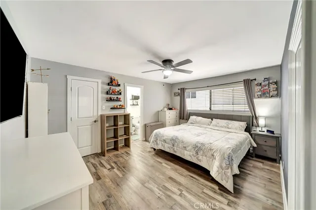 $409,000 | 18601 Collins Street, Unit D17, Tarzana, CA 91356