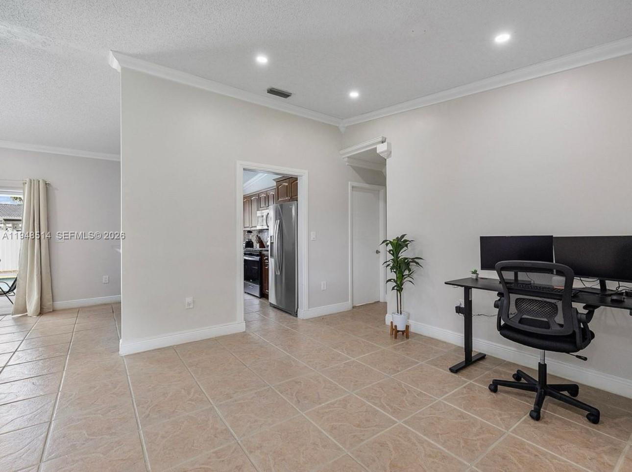 14855 Southwest 174th Street Miami, FL 33187 - Photo 8 of 23