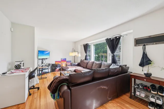 $380,000 | 3624 Pennsylvania Avenue South, St. Louis Park, MN 55426