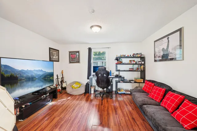 $380,000 | 3624 Pennsylvania Avenue South, St. Louis Park, MN 55426