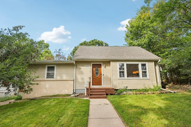 $380,000 | 3624 Pennsylvania Avenue South, St. Louis Park, MN 55426