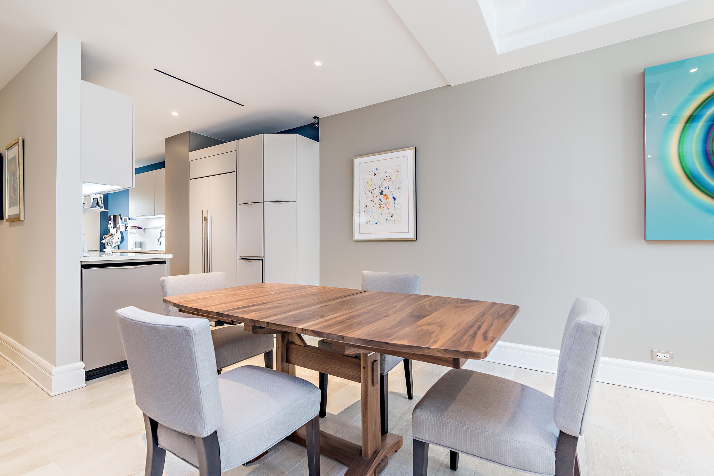 400 South Ocean Boulevard, Unit 419 Palm Beach, FL 33480 - Photo 5 of 24 a view of a dining room with furniture