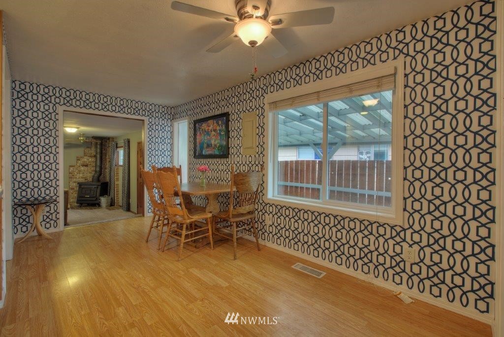 3313 Southeast 5th Street Renton, WA 98058 - Photo 7 of 17