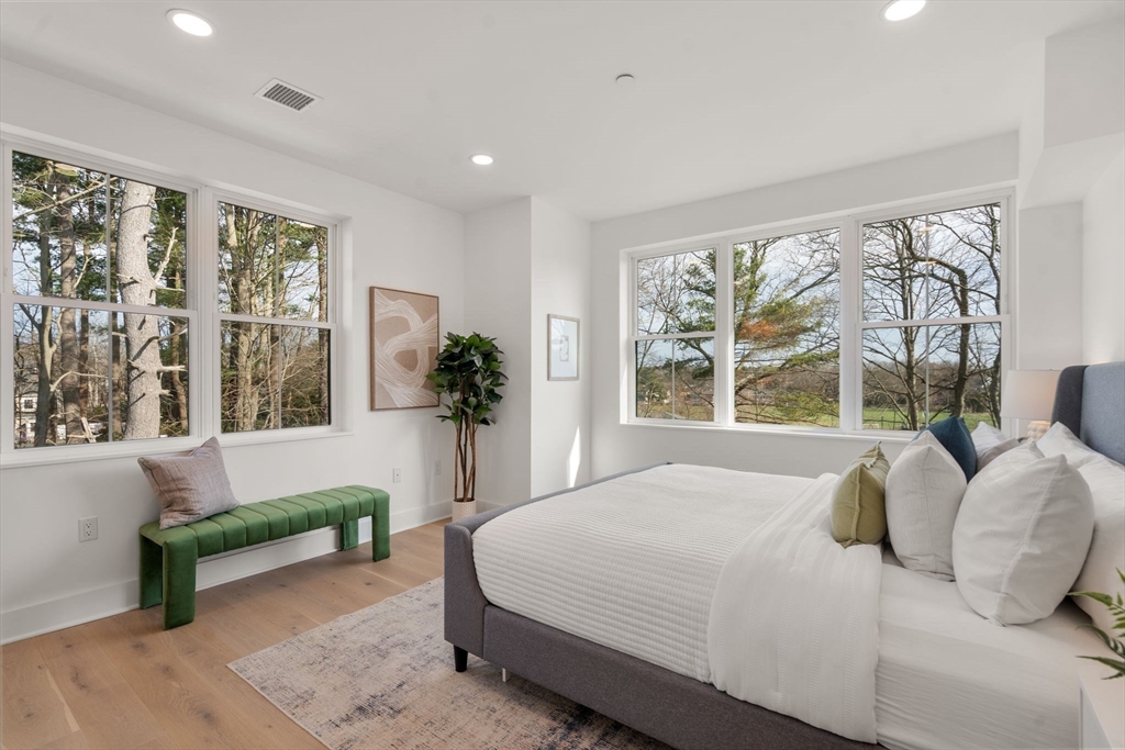 16 Stearns Road, Unit 302 Wellesley, MA 02482 - Photo 8 of 14