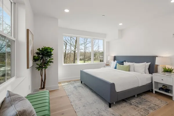 $999,900 | 16 Stearns Road, Unit 302, Wellesley, MA 02482