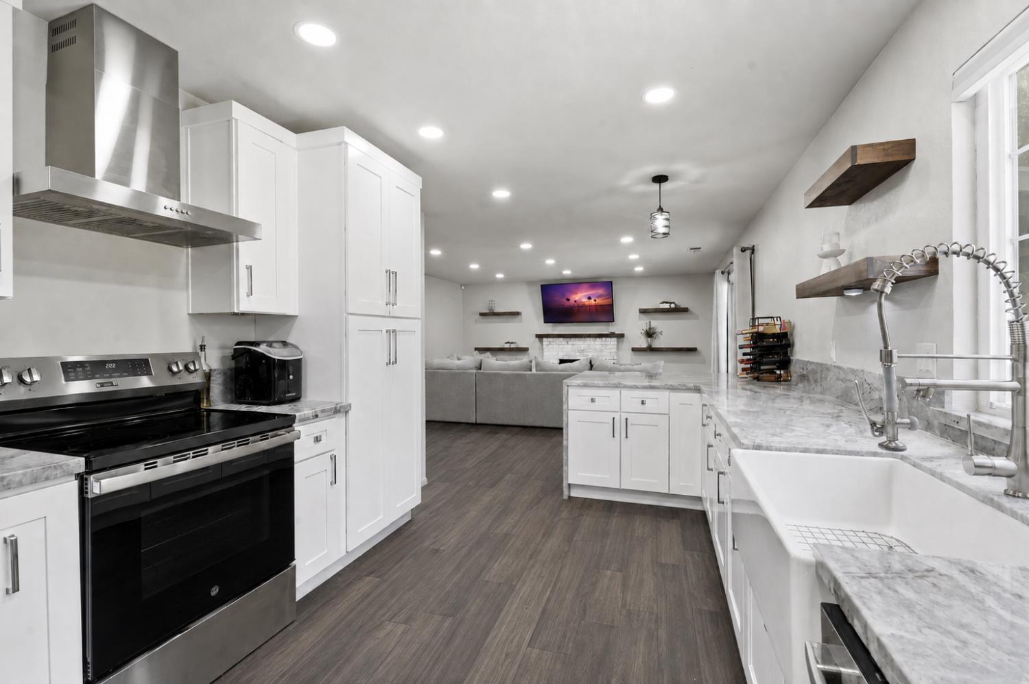 2017 Bridgewood Way Modesto, CA 95355 - Photo 15 of 43 Gallery Image 15