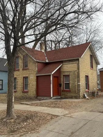 $139,900 | 320 8th Avenue South, St. Cloud, MN 56301