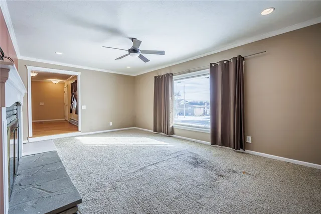 $179,900 | 222 Salmon Creek Drive, Greece, NY 14468