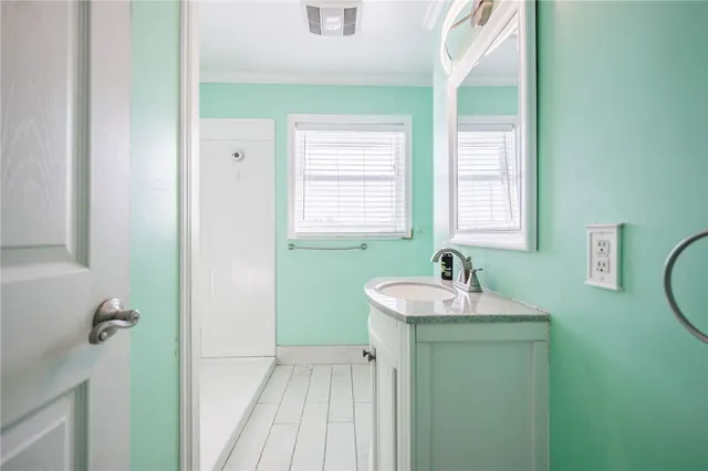 $179,900 | 222 Salmon Creek Drive, Greece, NY 14468