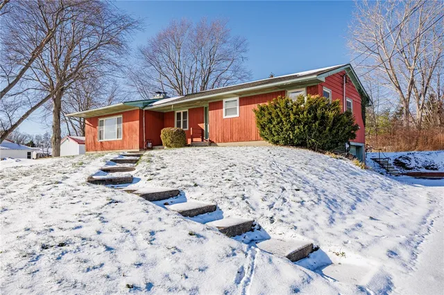 $179,900 | 222 Salmon Creek Drive, Greece, NY 14468