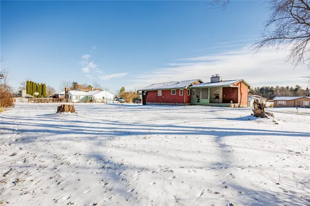 $179,900 | 222 Salmon Creek Drive, Greece, NY 14468