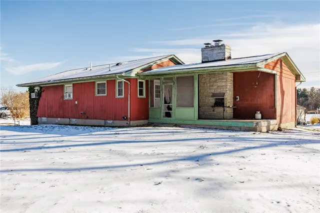 $179,900 | 222 Salmon Creek Drive, Greece, NY 14468