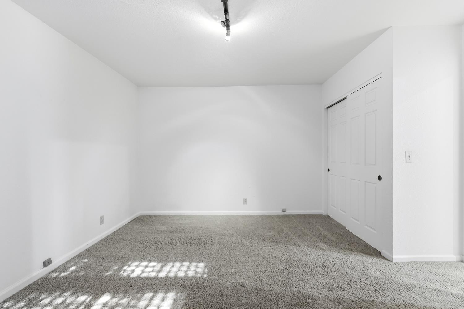 1833 Edgebrook Drive, Unit A Modesto, CA 95354 - Photo 34 of 43