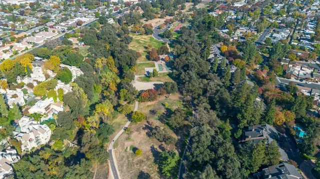 $495,000 | 1833 Edgebrook Drive, Unit A, Modesto, CA 95354