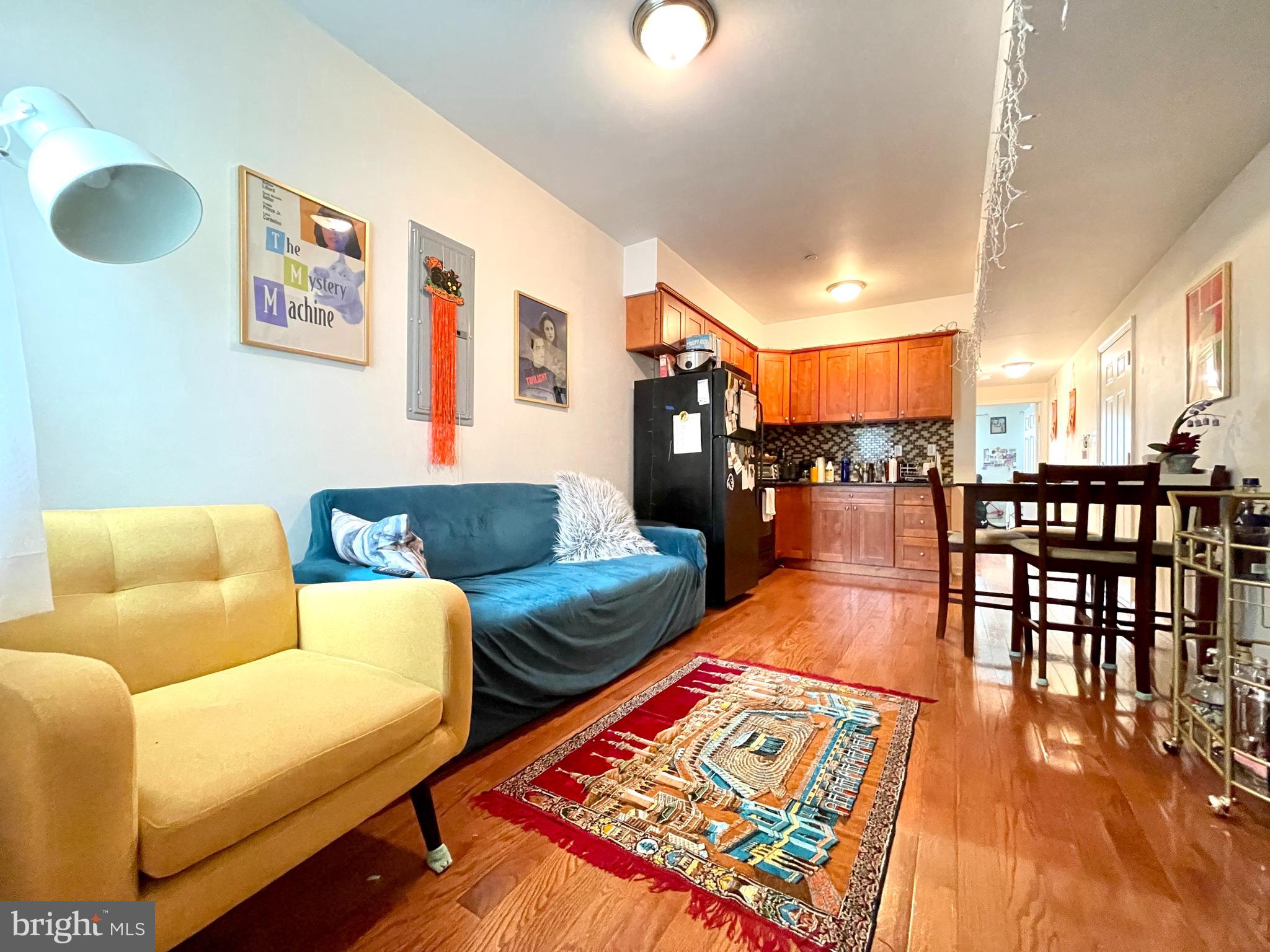 1131 Green Street, Unit 2 Philadelphia, PA 19123 - Photo 8 of 18