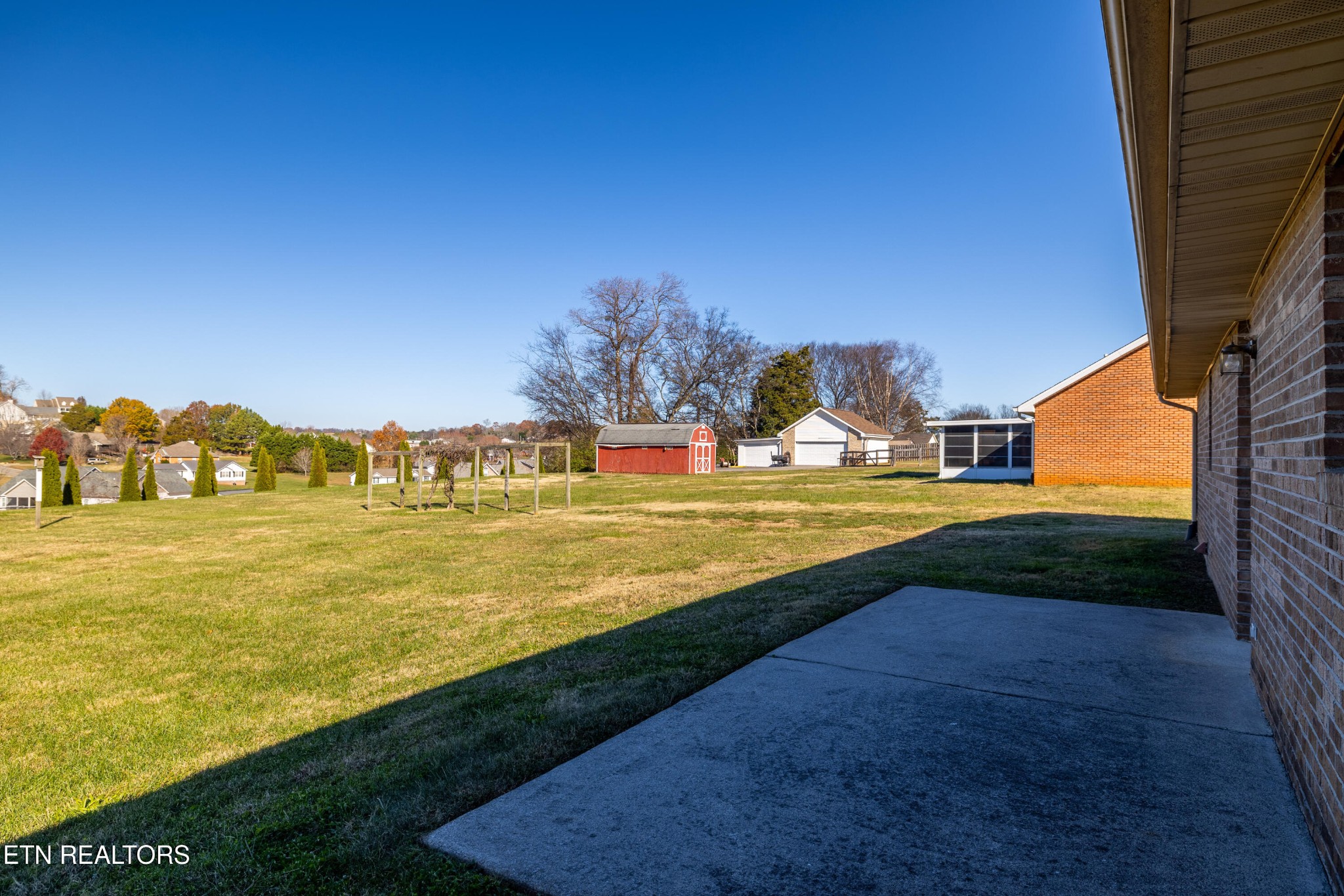 5515 J Riley W Drive Greenback, TN 37742 - Photo 39 of 52 Gallery Image 39