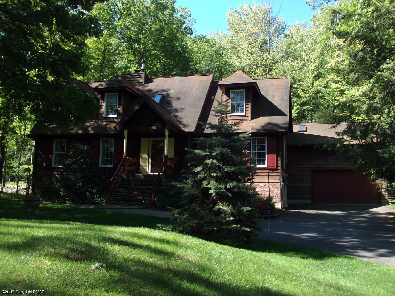2523 Ridge Road Cresco, PA 18326 - Photo 12 of 18 CLOSE UP EXTERIOR , FRONT OF HOUSE