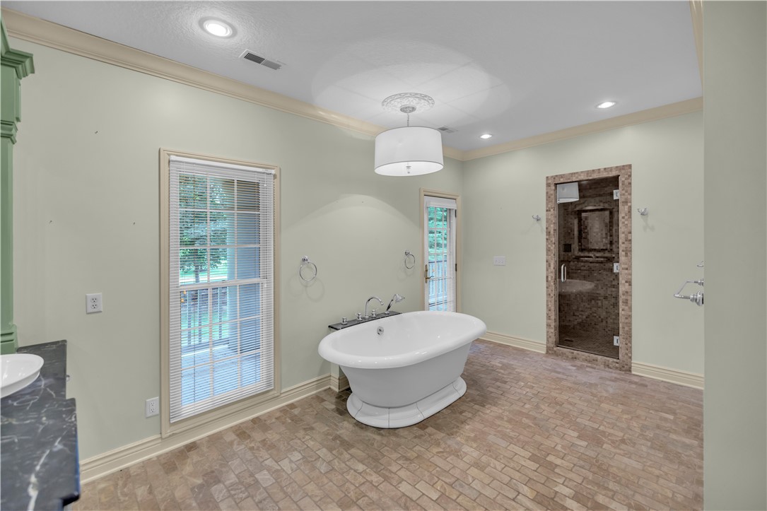 4090 South Lake Court Decatur, IL 62521 - Photo 19 of 48 Gallery Image 19
