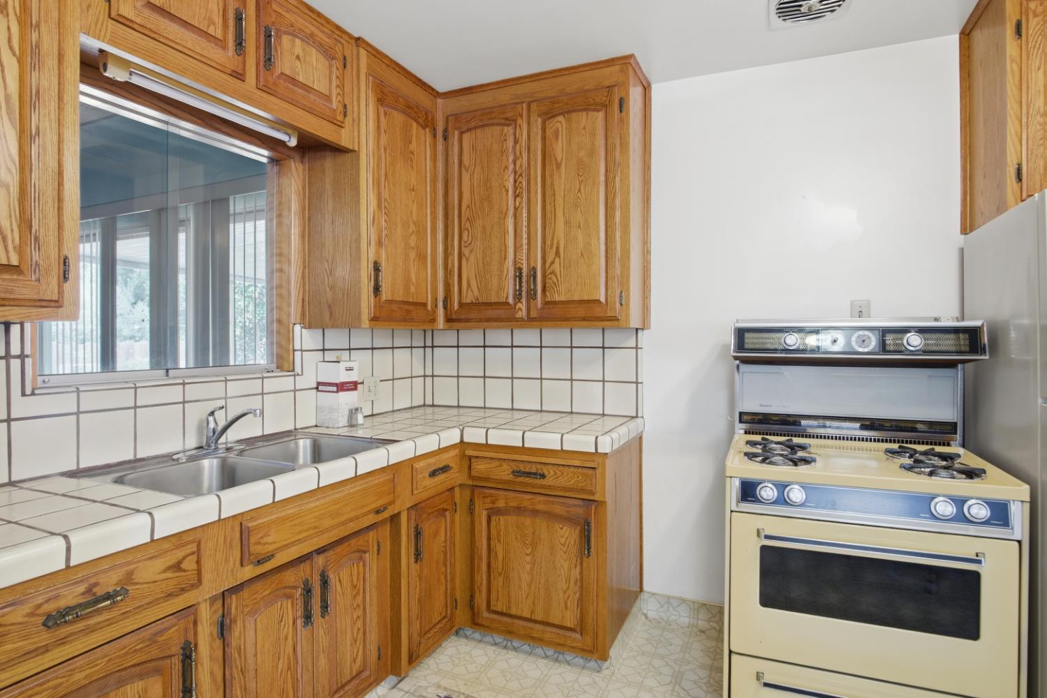 913 Reno Avenue Modesto, CA 95351 - Photo 19 of 52