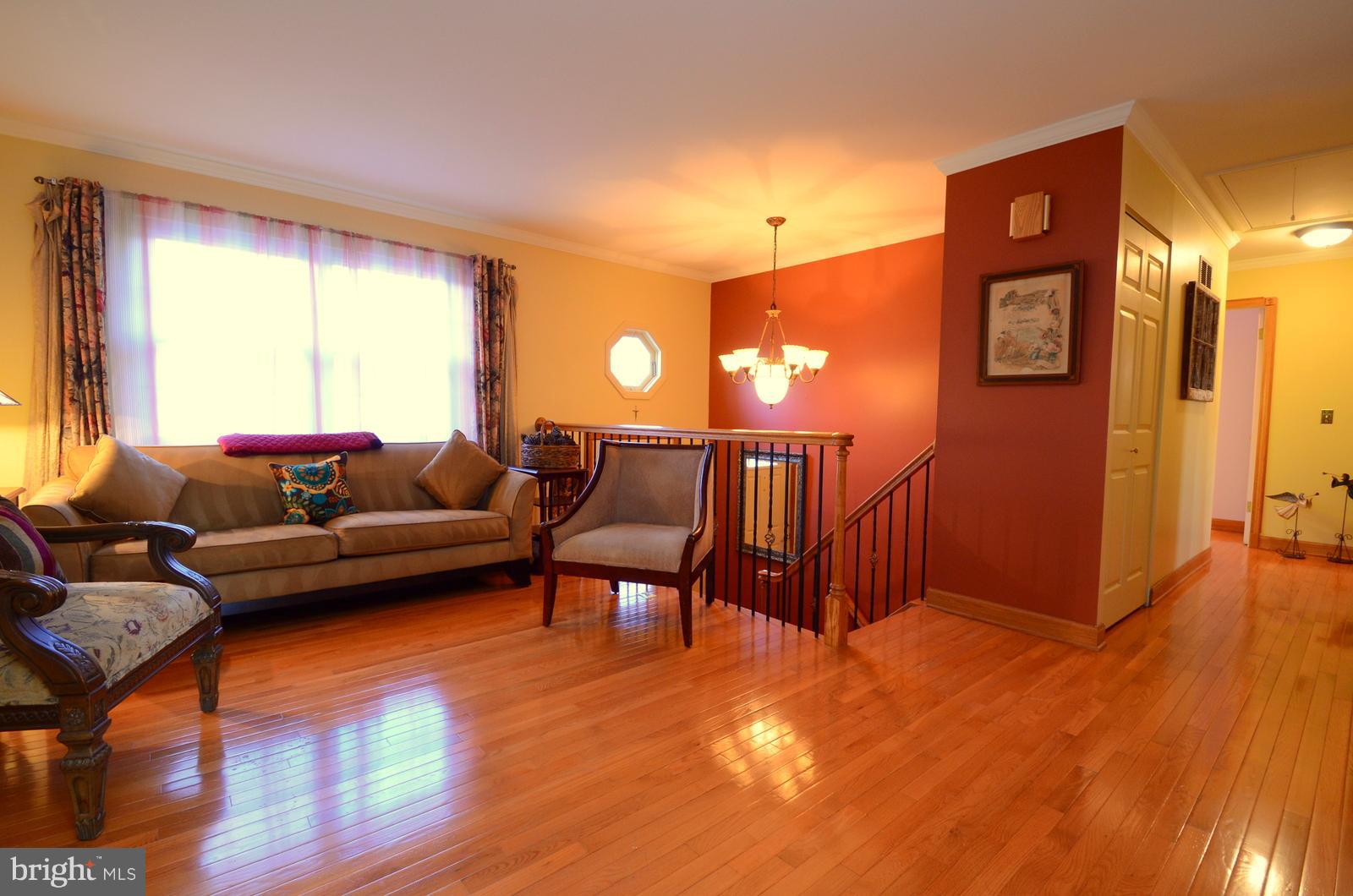 3718 Nile Road Davidsonville, MD 21035 - Photo 2 of 26 Living Room: Hardwood Floors