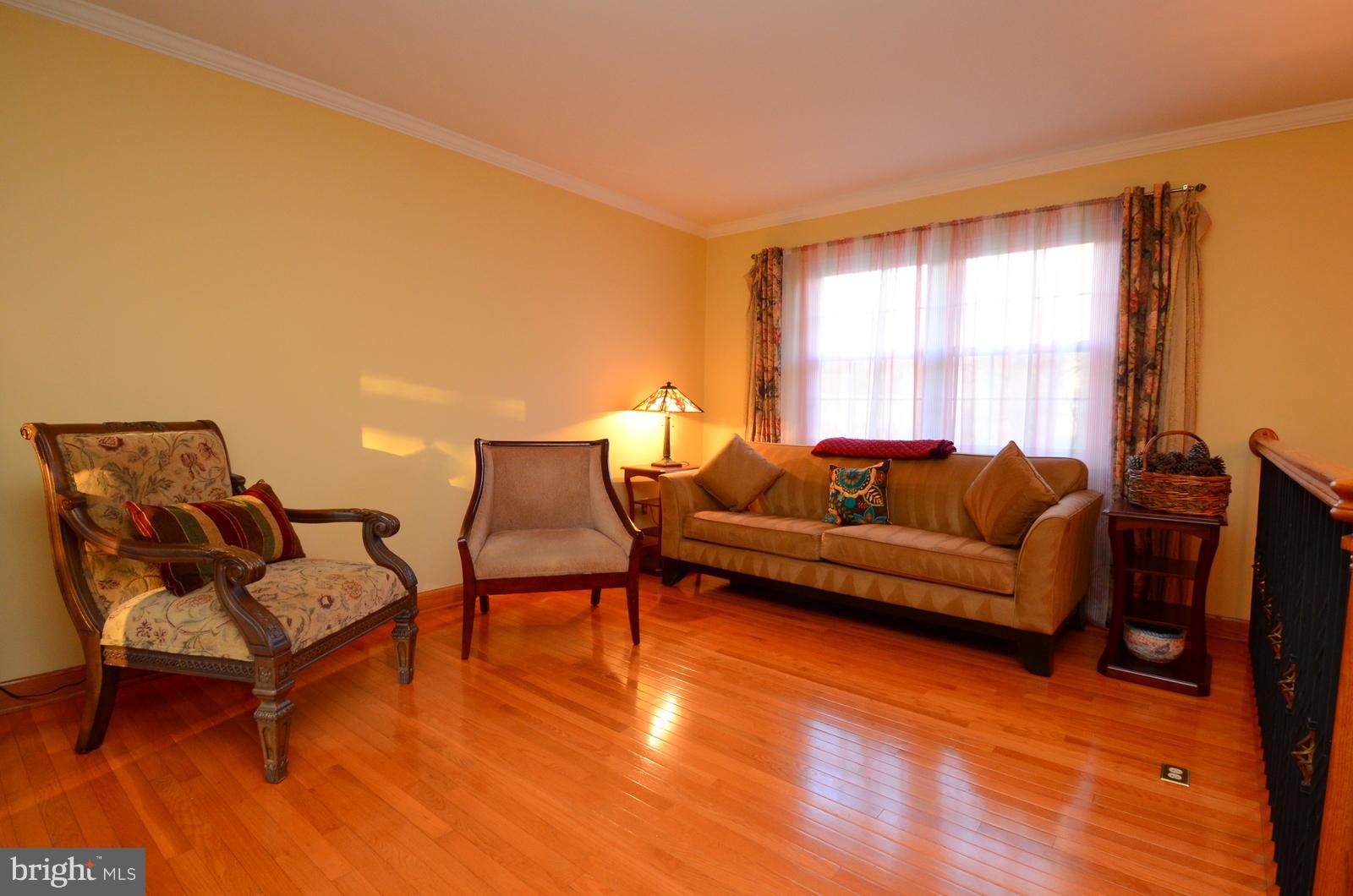 3718 Nile Road Davidsonville, MD 21035 - Photo 3 of 26 Living Room: Hardwood Floors