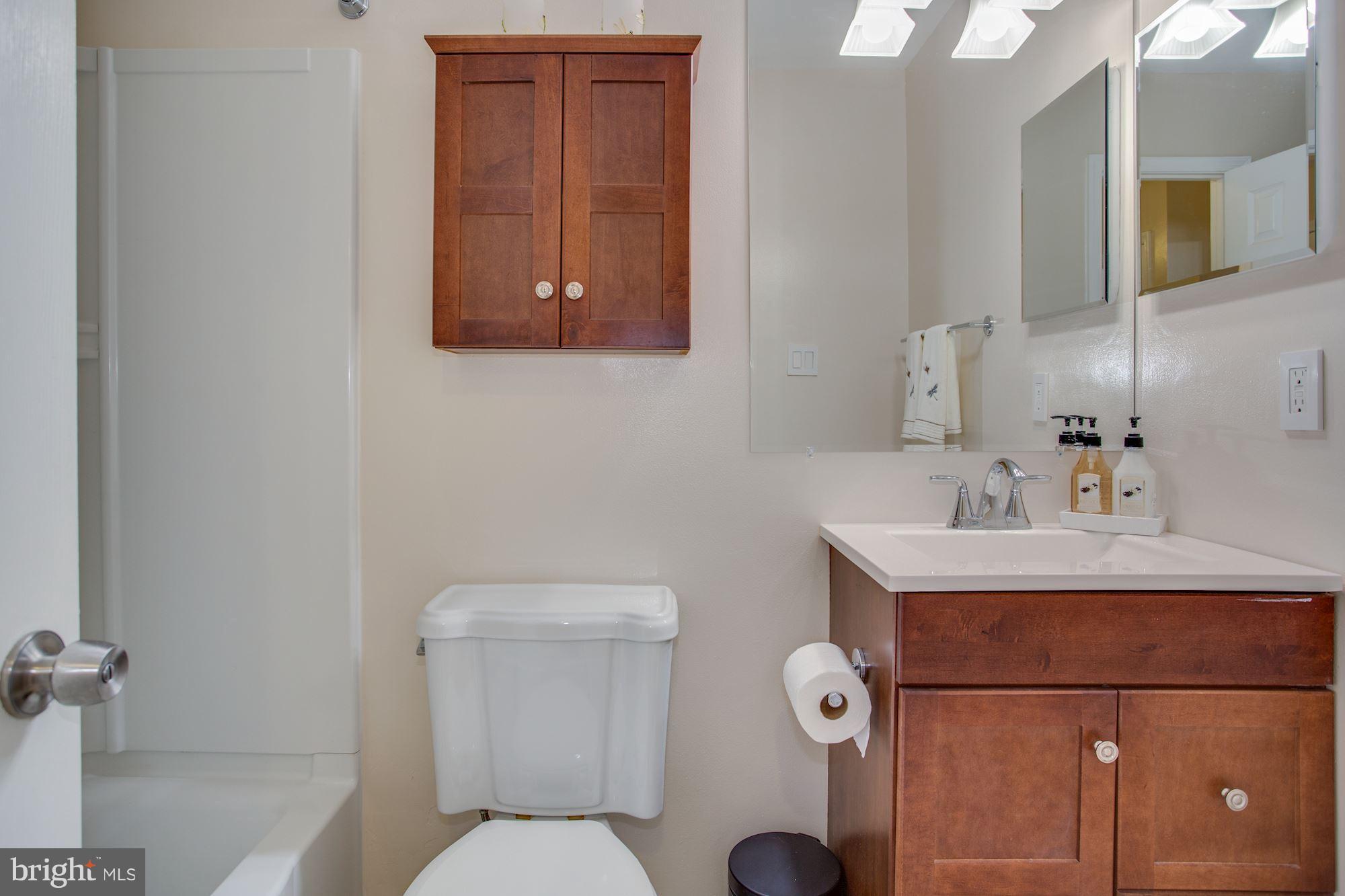 7328 Spring View Court Springfield, VA 22153 - Photo 19 of 30 Main hall bathroom on upper level.