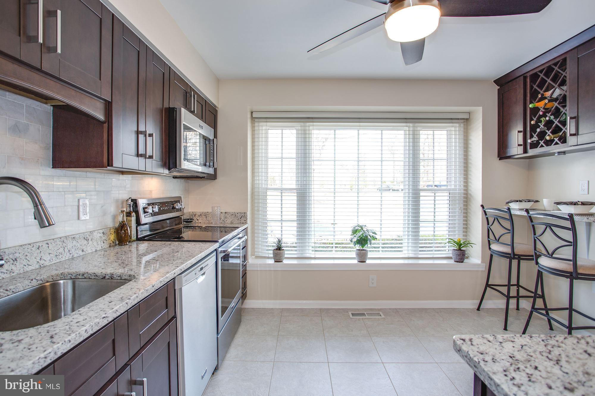 7328 Spring View Court Springfield, VA 22153 - Photo 5 of 30 Granite Counter Tops!