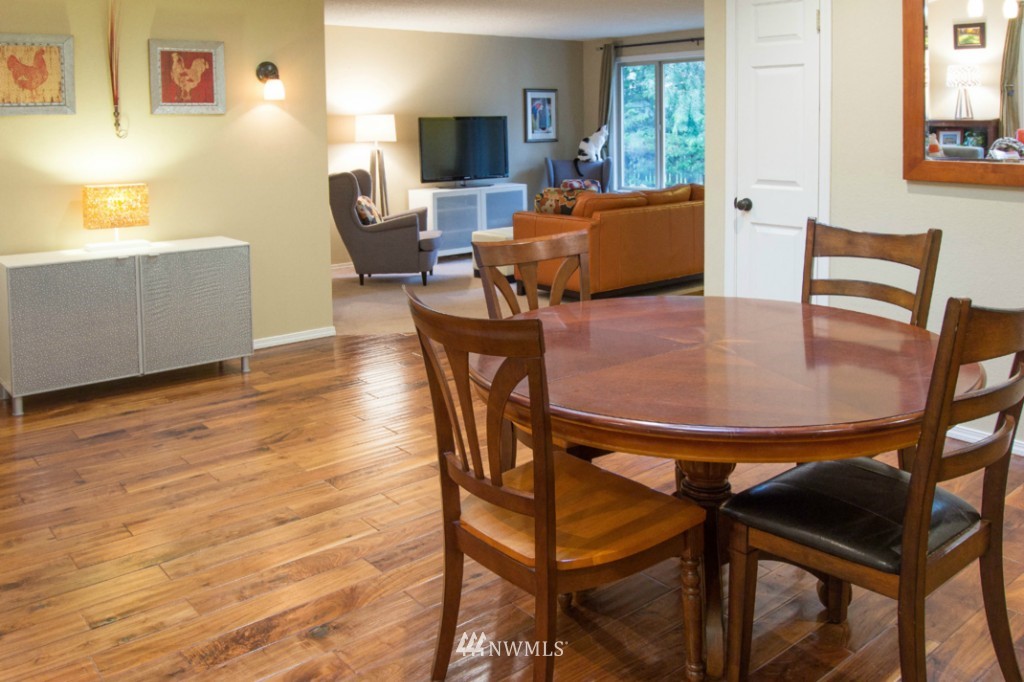 211 225th Place Southeast Bothell, WA 98021 - Photo 12 of 24