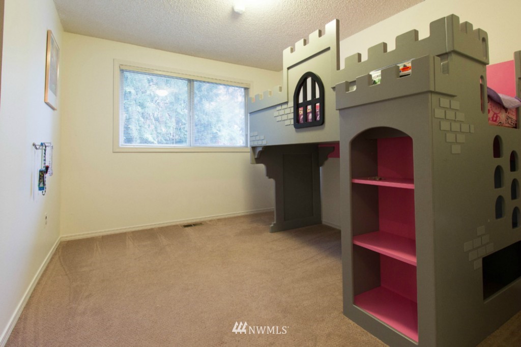 211 225th Place Southeast Bothell, WA 98021 - Photo 16 of 24