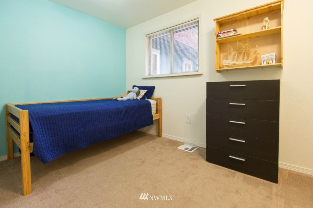 211 225th Place Southeast Bothell, WA 98021 - Photo 17 of 24