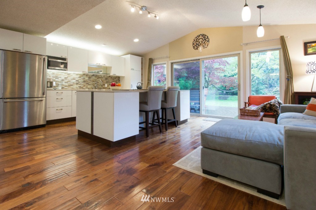 211 225th Place Southeast Bothell, WA 98021 - Photo 6 of 24