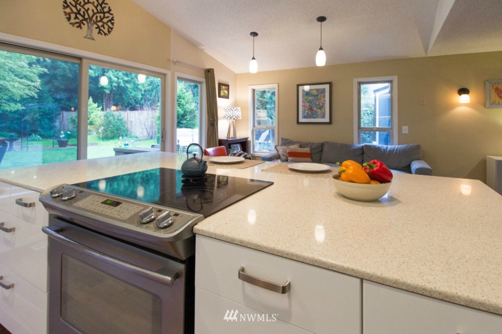 211 225th Place Southeast Bothell, WA 98021 - Photo 8 of 24