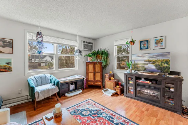 $550,000 | 1523 3rd Street Northeast, Minneapolis, MN 55413