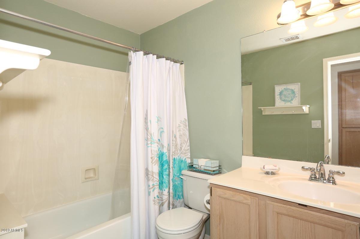 1319 East St John Road Phoenix, AZ 85022 - Photo 19 of 42 Hall Bath