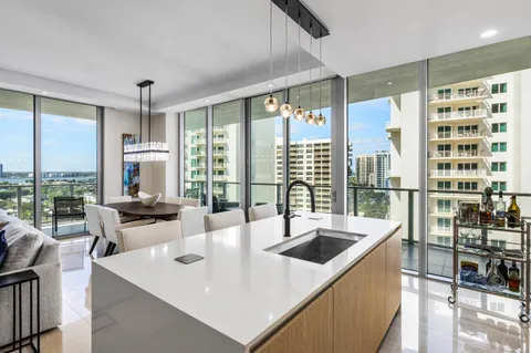 $2,100,000 | 3100 North Ocean Drive, Unit H1209, Singer Island, FL 33404