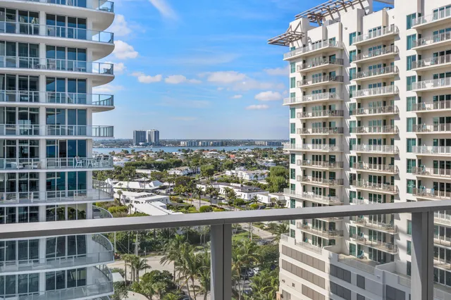 $2,100,000 | 3100 North Ocean Drive, Unit H1209, Singer Island, FL 33404