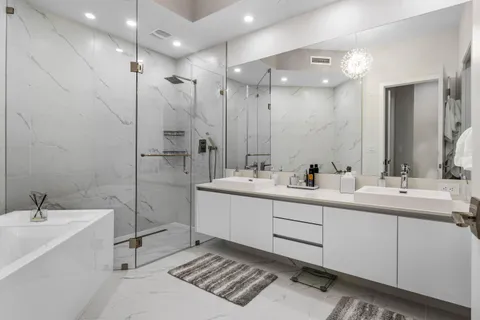 $2,100,000 | 3100 North Ocean Drive, Unit H1209, Singer Island, FL 33404