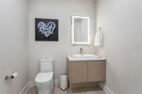 $2,100,000 | 3100 North Ocean Drive, Unit H1209, Singer Island, FL 33404