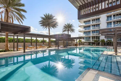 $2,100,000 | 3100 North Ocean Drive, Unit H1209, Singer Island, FL 33404