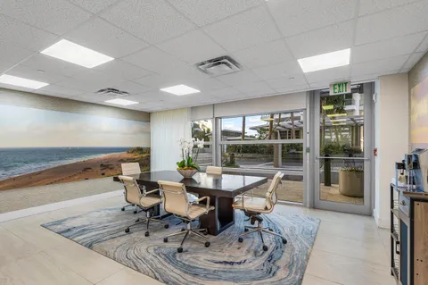 $2,100,000 | 3100 North Ocean Drive, Unit H1209, Singer Island, FL 33404