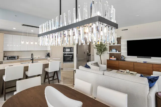 $2,100,000 | 3100 North Ocean Drive, Unit H1209, Singer Island, FL 33404