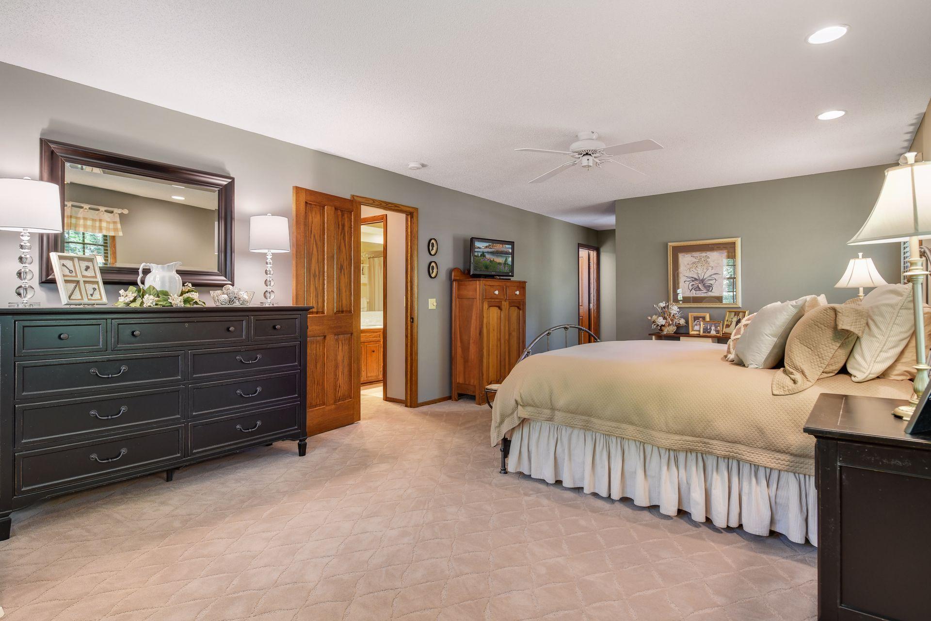 18509 Timber Ridge Drive Minnetonka, MN 55345 - Photo 24 of 45