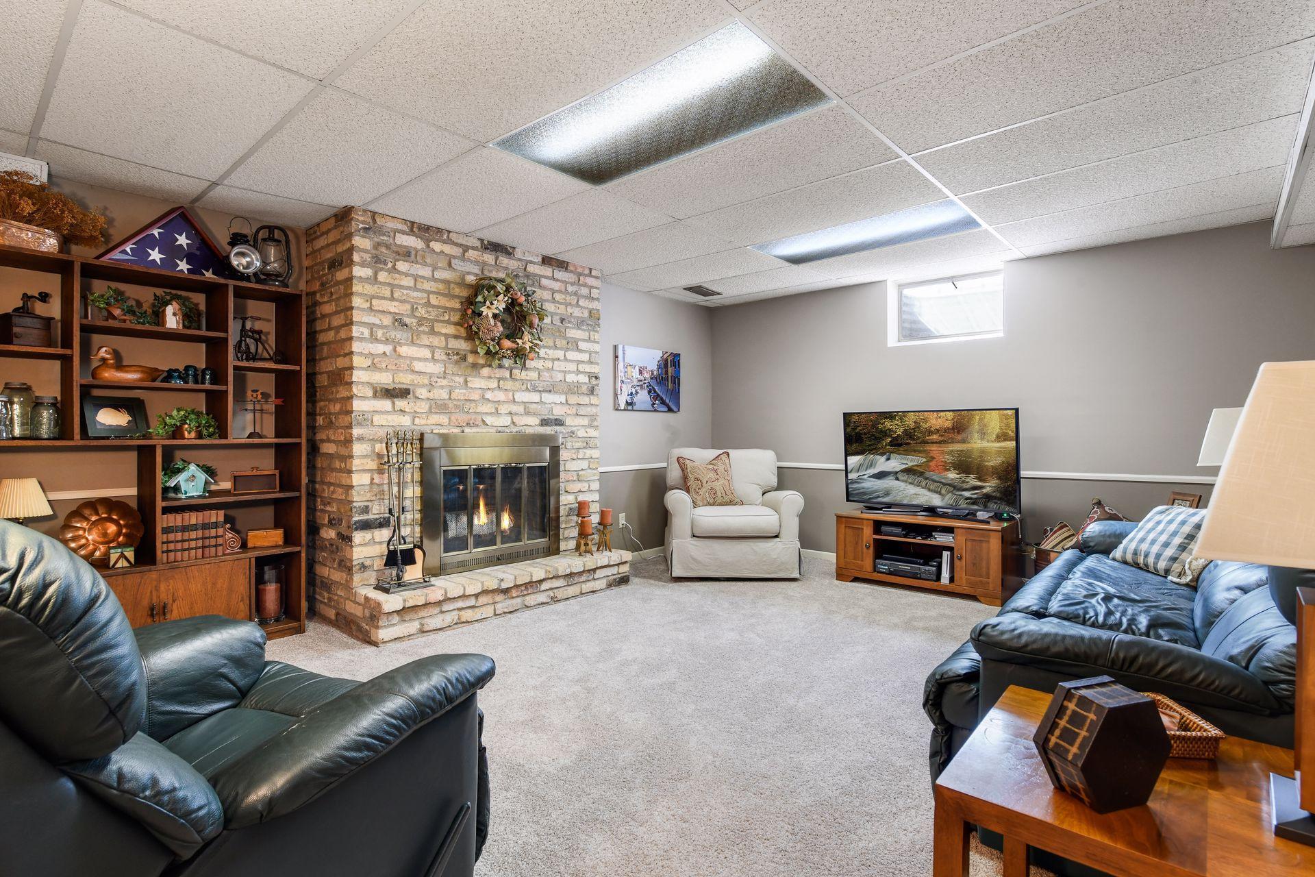 18509 Timber Ridge Drive Minnetonka, MN 55345 - Photo 36 of 45
