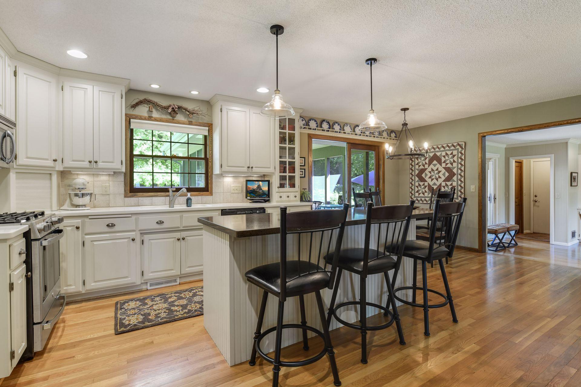 18509 Timber Ridge Drive Minnetonka, MN 55345 - Photo 8 of 45