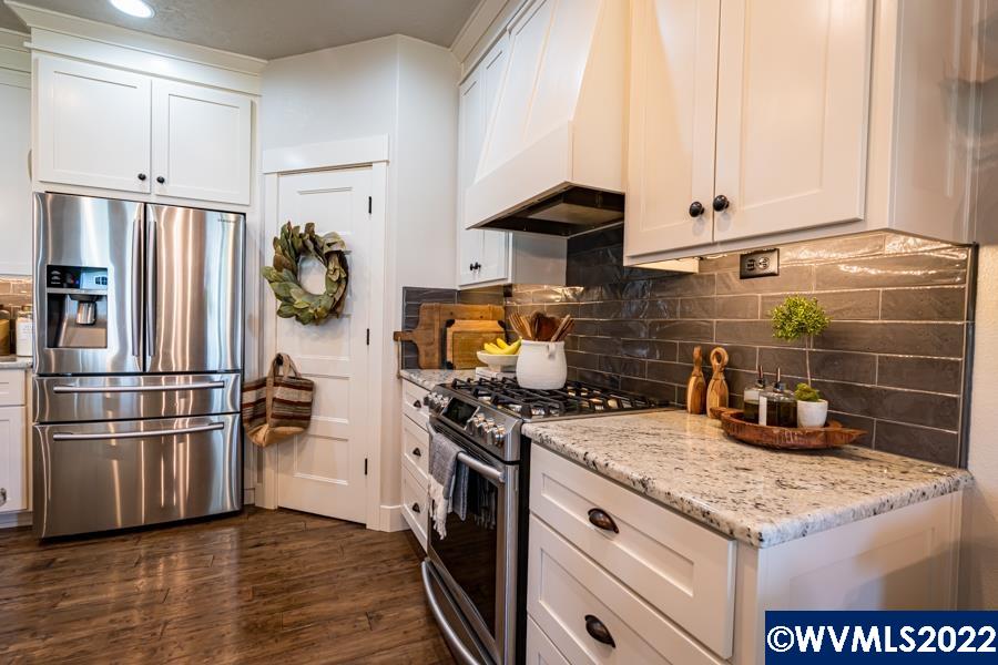 375 Northwest Reed Lane Dallas, OR 97338 - Photo 12 of 42