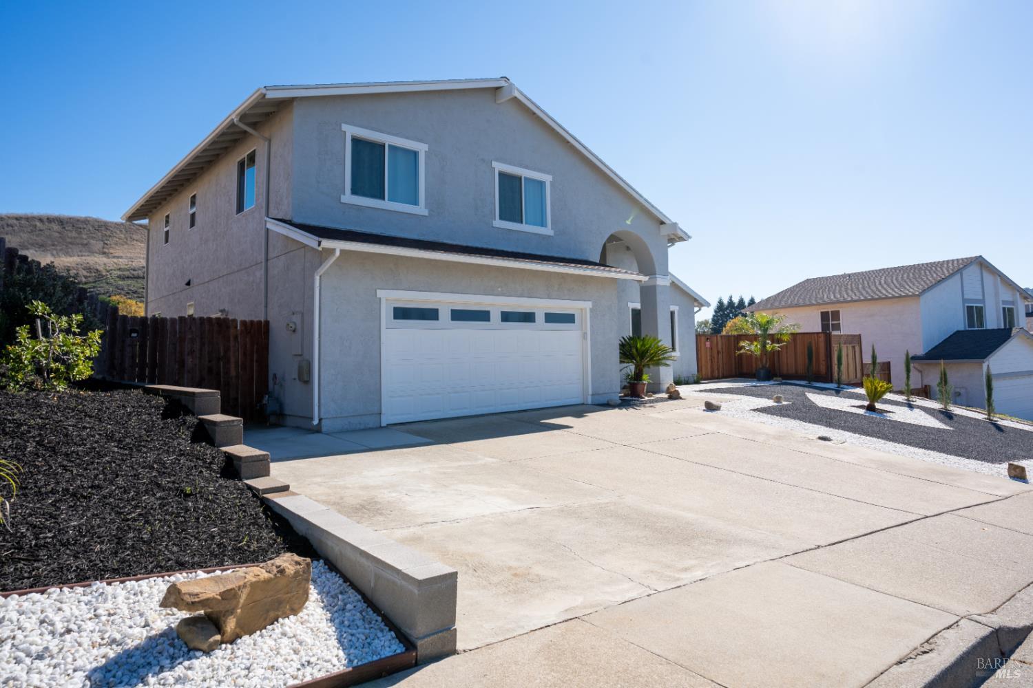 457 Violet Road Hercules, CA 94547 - Photo 3 of 30 Gallery Image 3