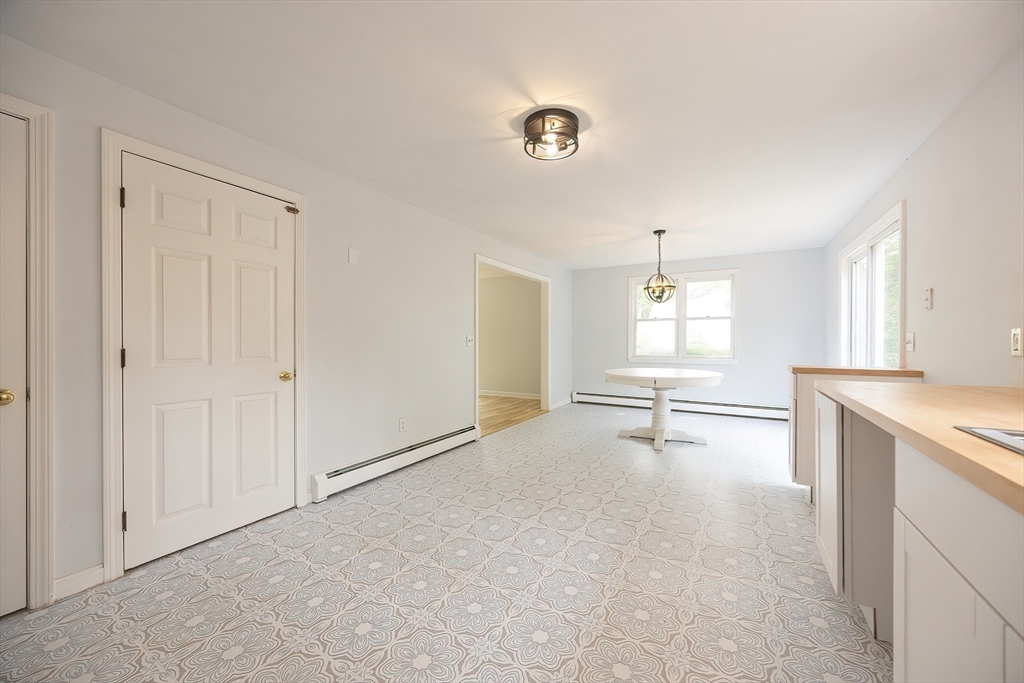 21 Shannon Way Barnstable, MA 02632 - Photo 11 of 36