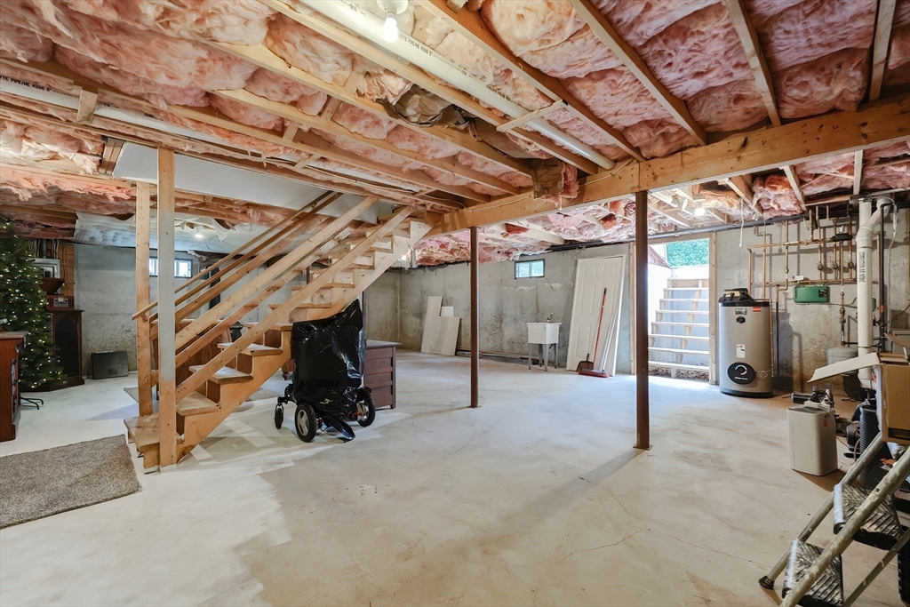 21 Shannon Way Barnstable, MA 02632 - Photo 26 of 36