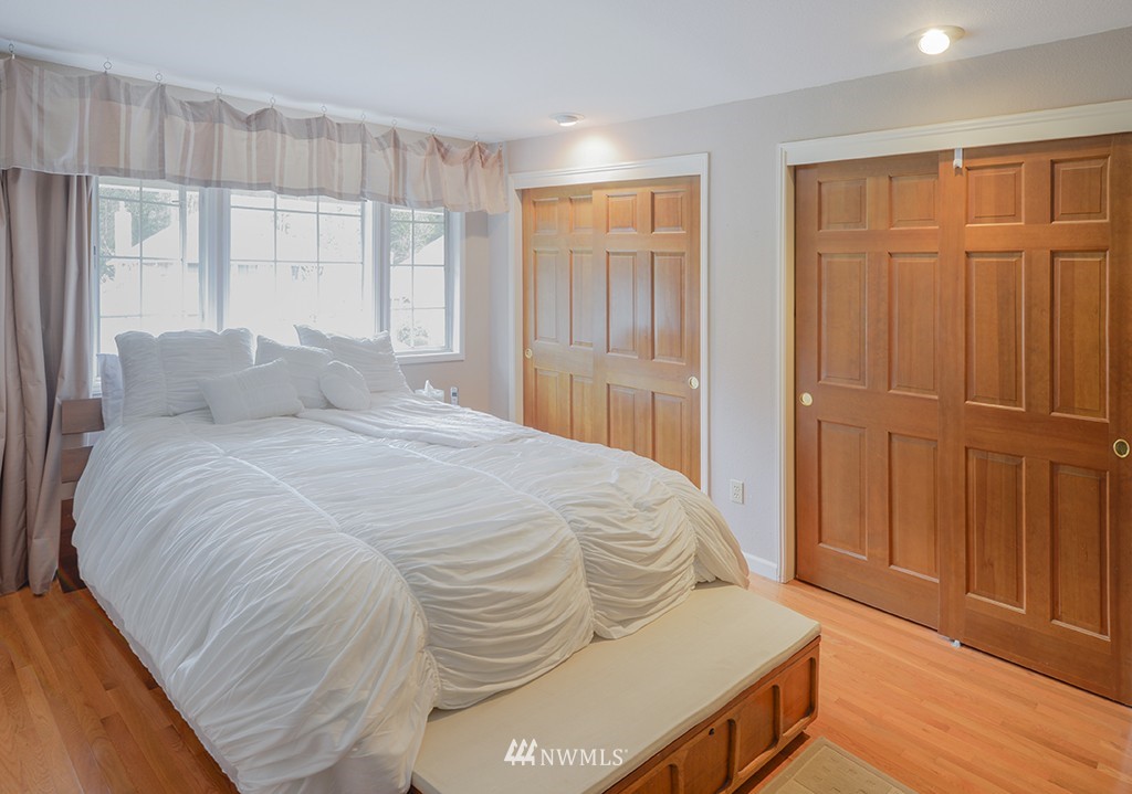15828 Southeast 184th Street Renton, WA 98058 - Photo 14 of 25 Gallery Image 14